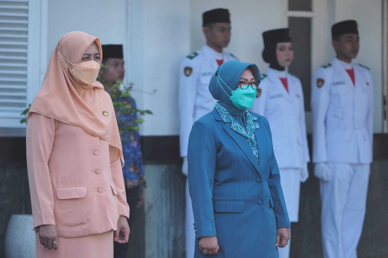 Foto 4 dari 10: Peringati Sumpah Pemuda, Pemkot Madiun Gelar Upacara Di Balai Kota
