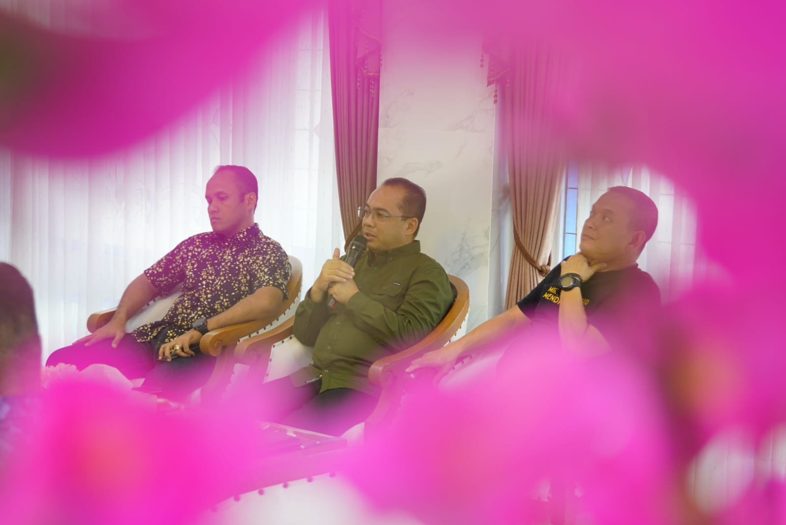 Foto 1 dari 7: Tak Ingin Kejadian Pengeroyokan Gerombolan OTK Terulang, Pj Wali Kota Eddy Gelar Rakor Tentukan Strategi Pengamanan ke Depan