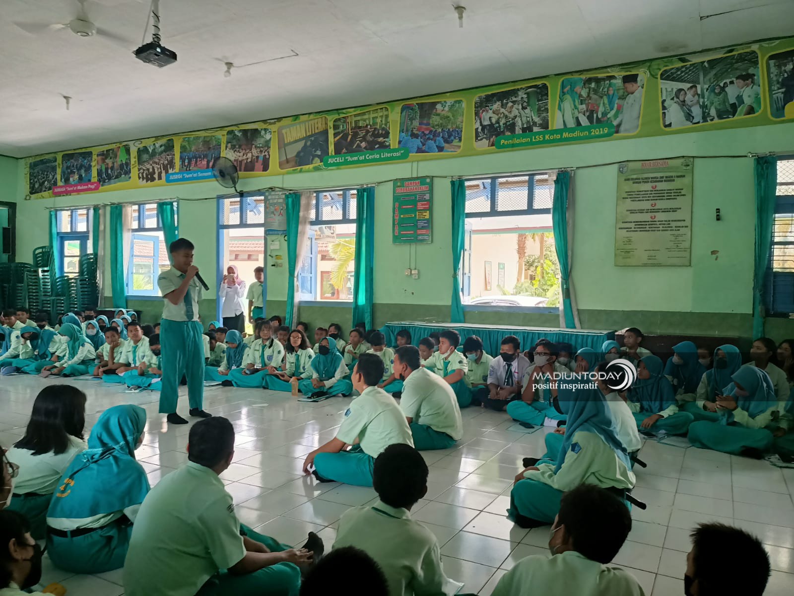 Foto 7 dari 10: Kiat SMPN 4 Bangun Profil Pelajar Pancasila Lewat Pementasan Drama