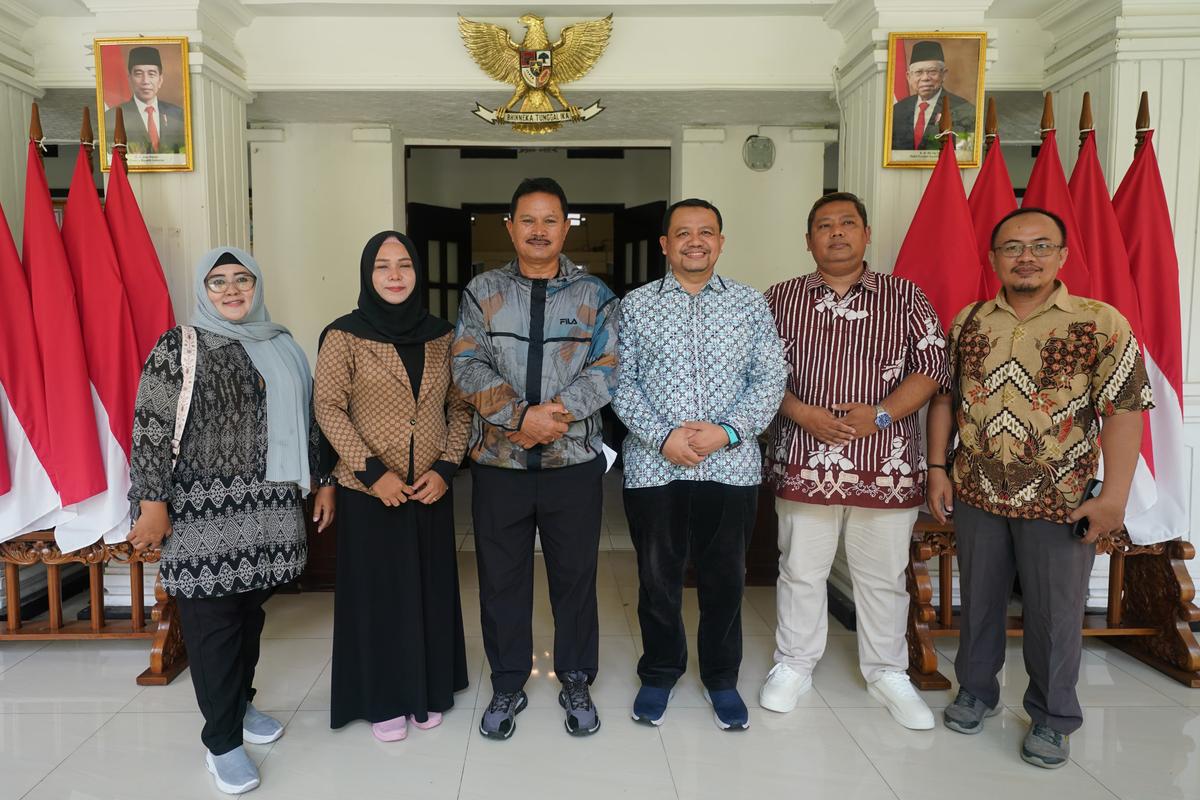 Foto 2 dari 9: Jalin Sinergi Bersama Masyarakat, Wali Kota Gelar Tiga Audiensi