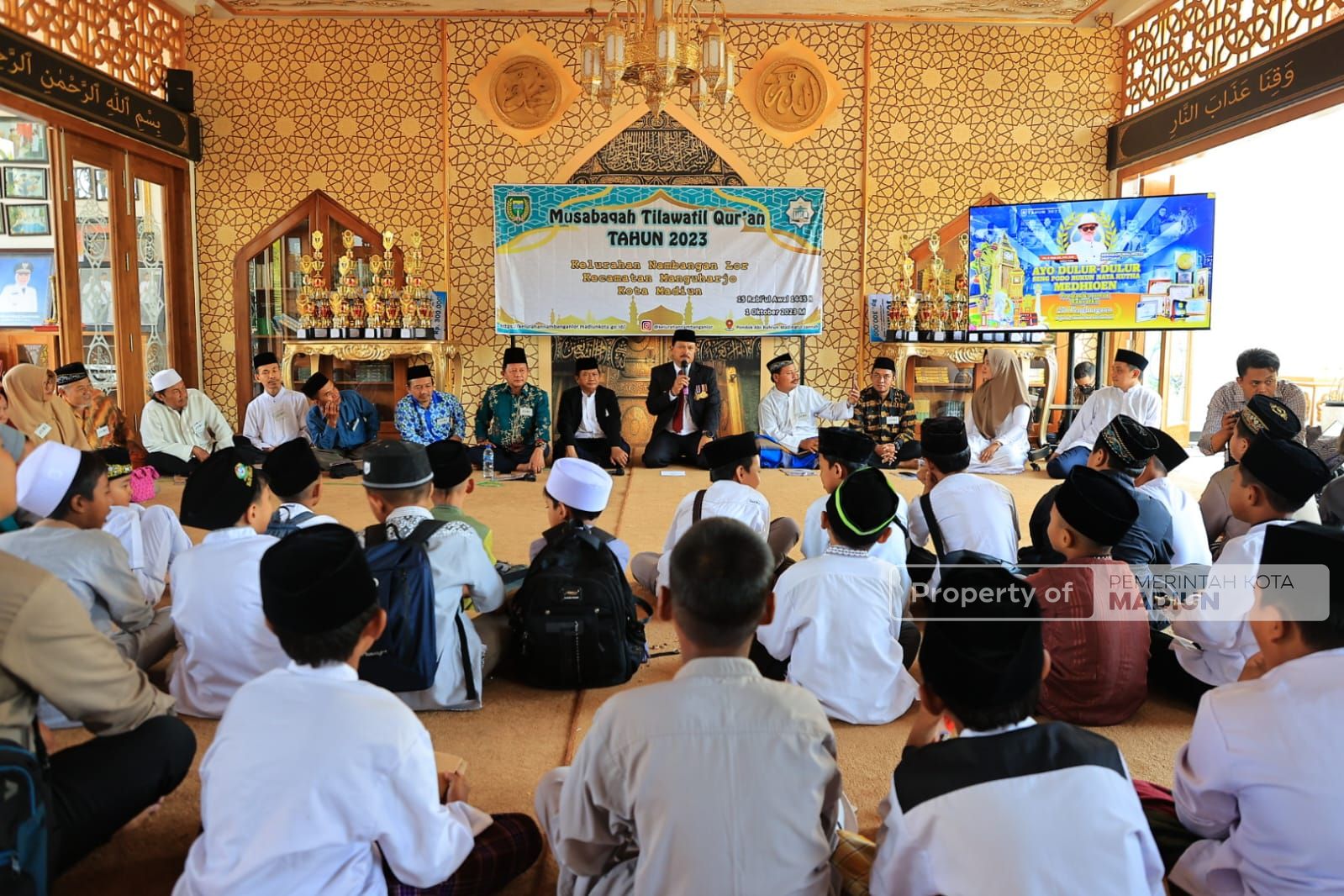 Foto 5 dari 6: Buka Lomba MTQ Nambangan Lor, Wali Kota Harap Jadi Upaya Tingkatkan Iman Dan Prestasi Anak