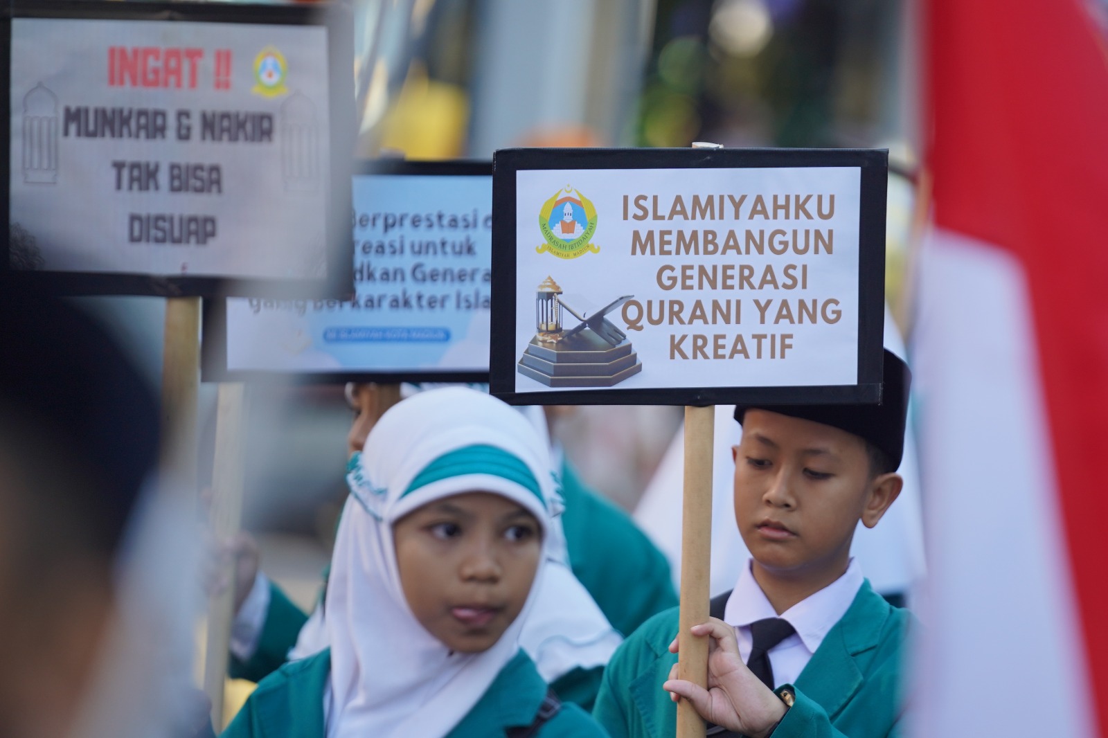 Foto 3 dari 10: Peringati HUT ke 103, Islamiyah Gelar Jalan Santai Hingga Market Day