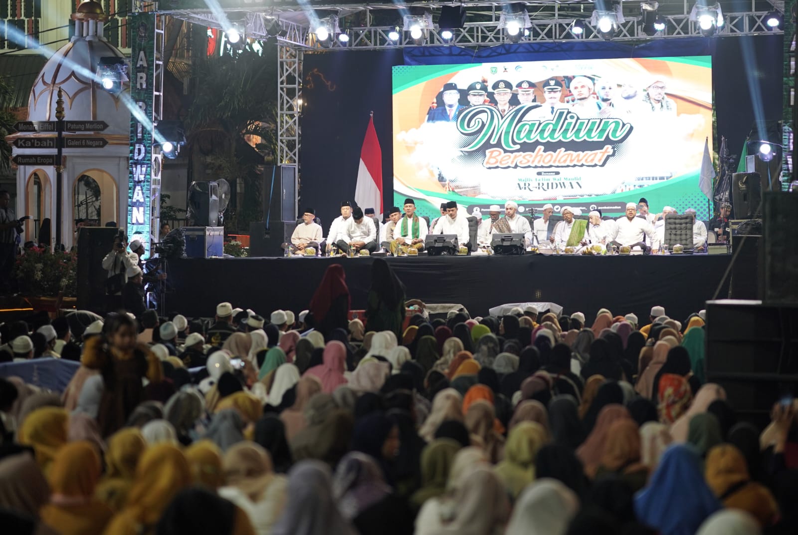 Foto utama berita: Hadirkan Madiun Bersholawat Rangkaian Hari Jadi, Wali Kota: Kita Tingkatkan Nuansa Religi