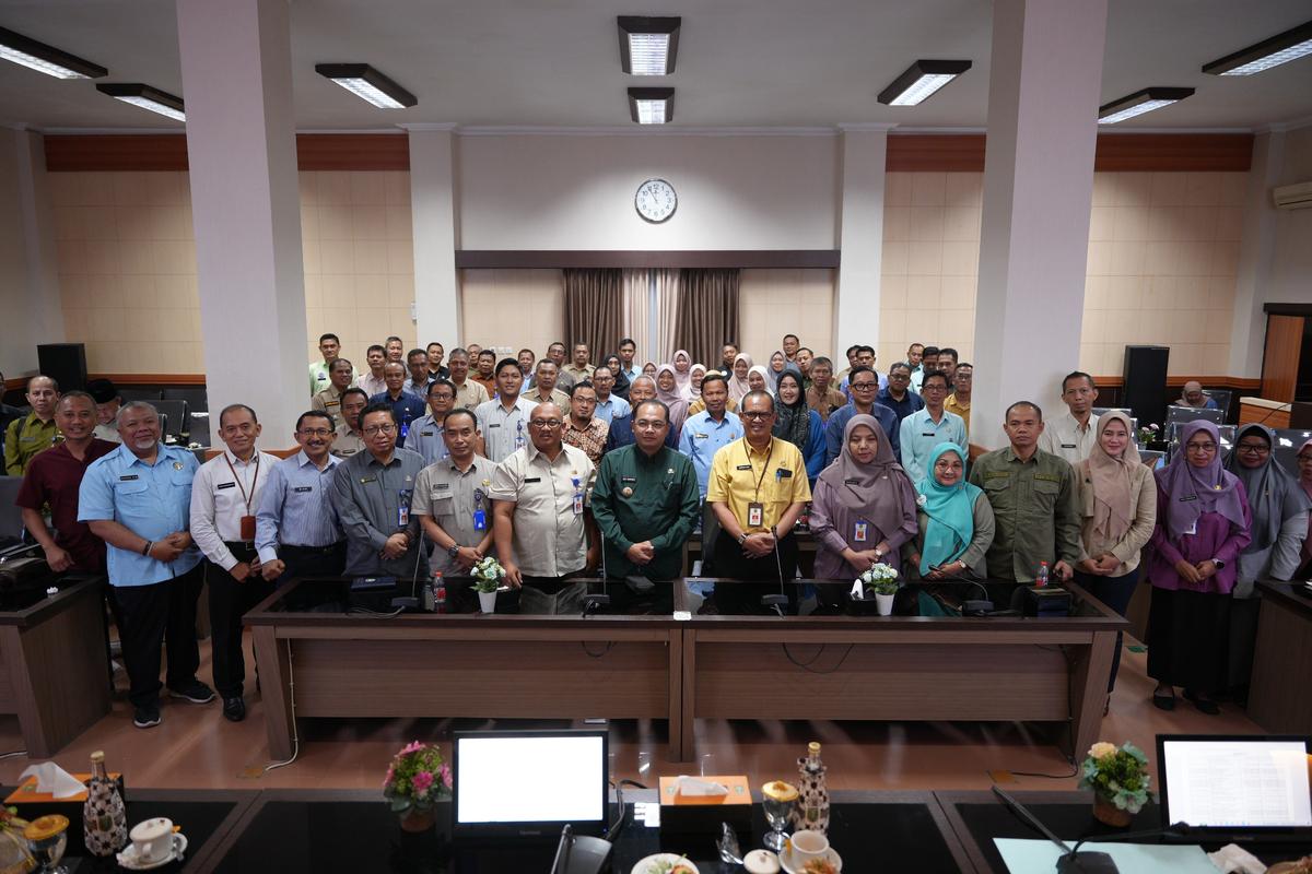 Foto 7 dari 8: Pimpin Rapat Dinas, Pj Wali Kota Pastikan Anggaran OPD Terserap Optimal