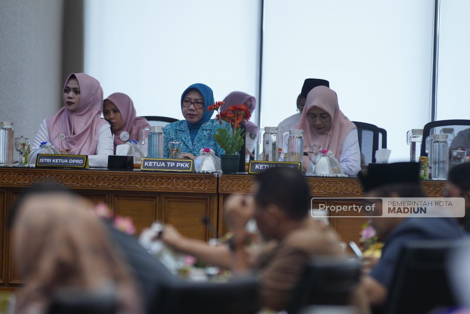 Foto 2 dari 7: Rapat Paripurna Bersama DPRD, Wali Kota Maidi Komitmen Utamakan Pelayanan Publik