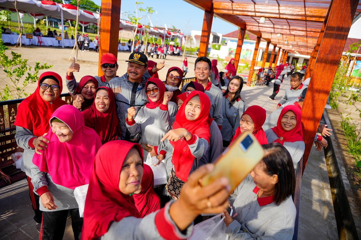 Foto 8 dari 9: Senam Lansia di Pondok Lansia, Wali Kota: Ini Jadi Tempat Pusat Kegiatan Lansia