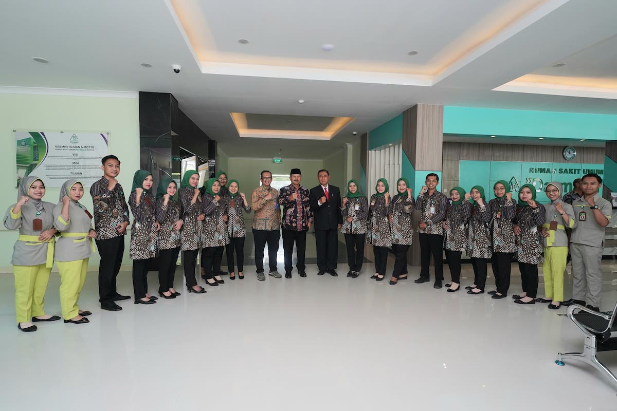 Foto 9 dari 9: Resmikan RS Darmayu, Wali Kota: Kesehatan Masyarakat Makin Terjamin