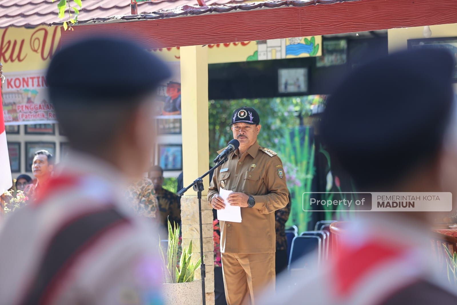 Foto 6 dari 9: Berangkatkan Kontingen Jambore, Wali Kota Pesan Jaga Nama Baik Kota Pendekar