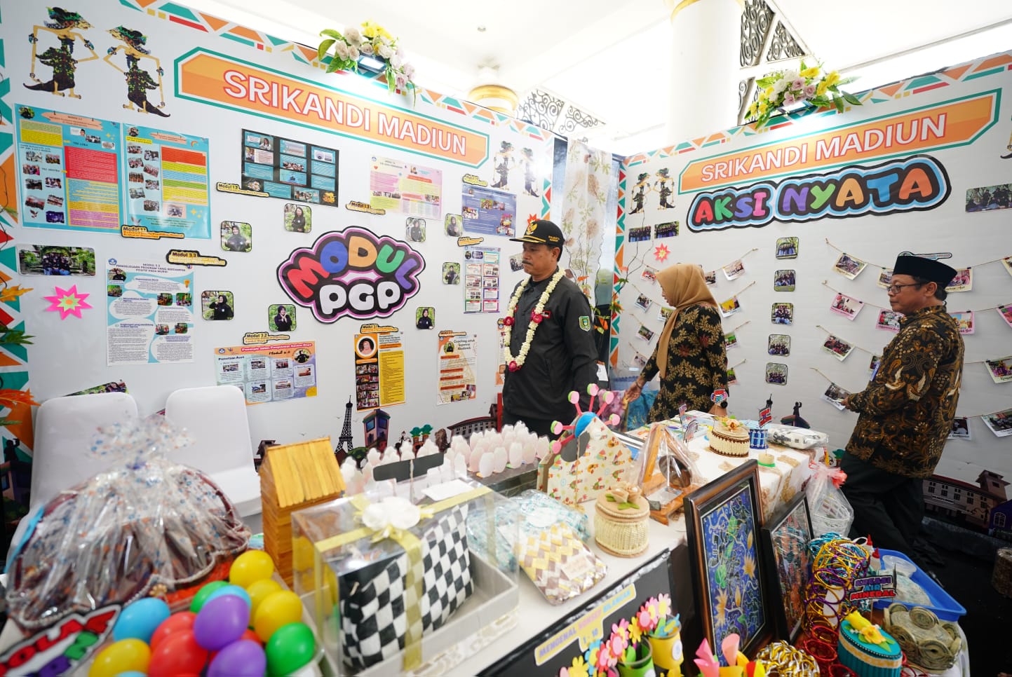 Foto 5 dari 10: Hadiri Pameran Hasil Belajar Calon Guru Penggerak, Wali Kota : Guru Agen Perubahan