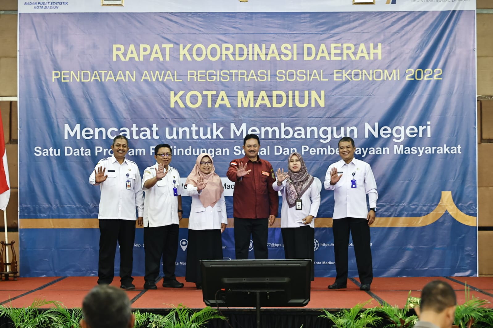 Foto 10 dari 10: Dukung Regsosek 2022, Wali Kota Harap Warga Jujur Sampaikan Data