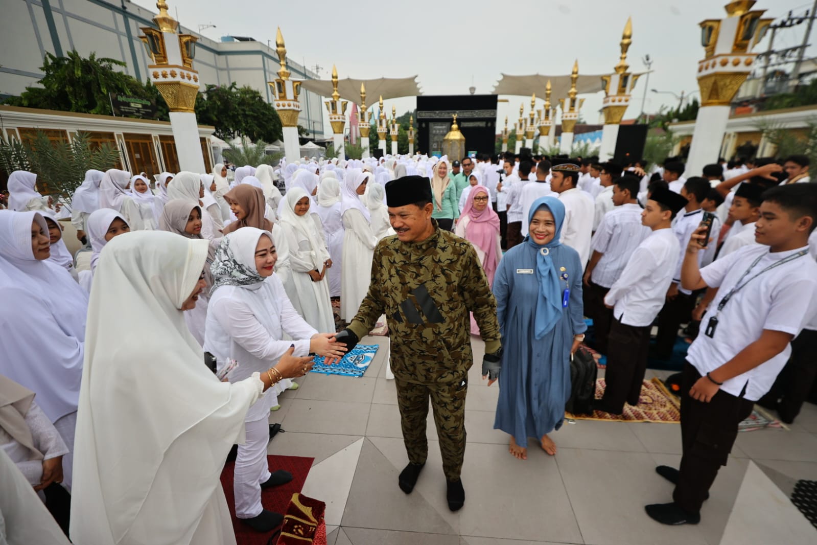 Foto utama berita: Hadiri Peringatan Isra Mi’raj di Kawasan PRC, Wali Kota  Harap Jadi Momentum Teladani Sikap Rasullah