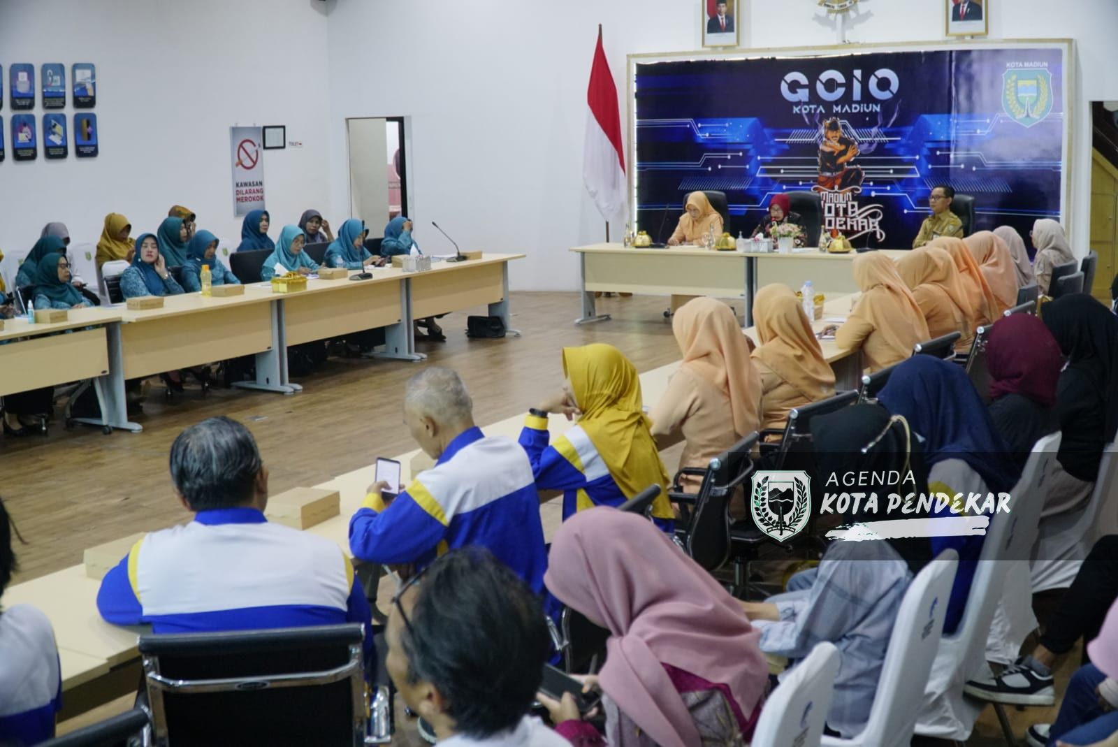 Foto 10 dari 17: Tingkatkan Peran Perempuan Dalam Ketahanan Keluarga, Diskominfo Gelar Sarasehan Bersama Ketua TP PKK Dan Influencer