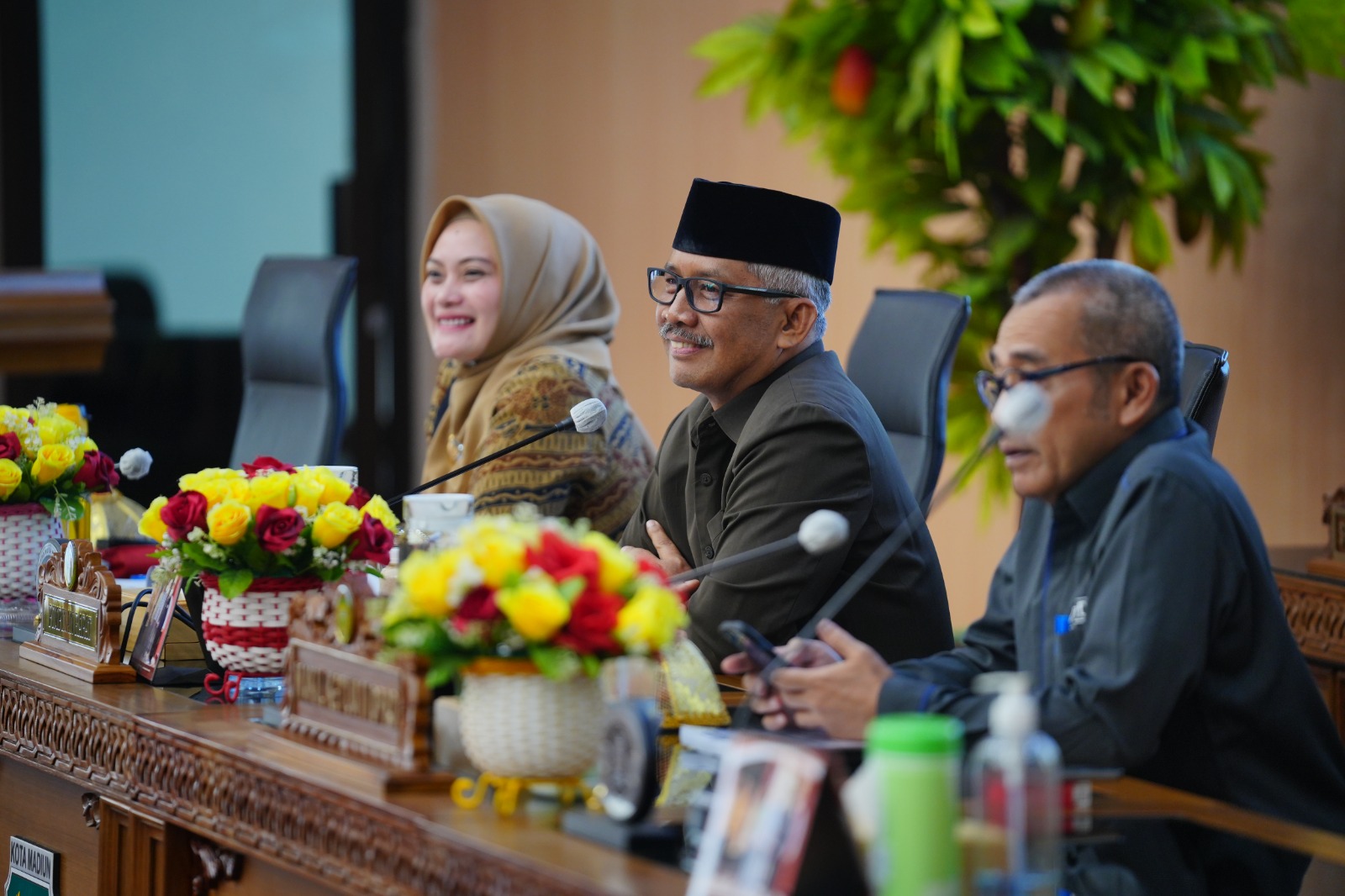 Foto 1 dari 10: Gelar Paripurna Bersama Dewan, Wali Kota Sampaikan Nota Penjelasan Tiga Raperda Tahap II