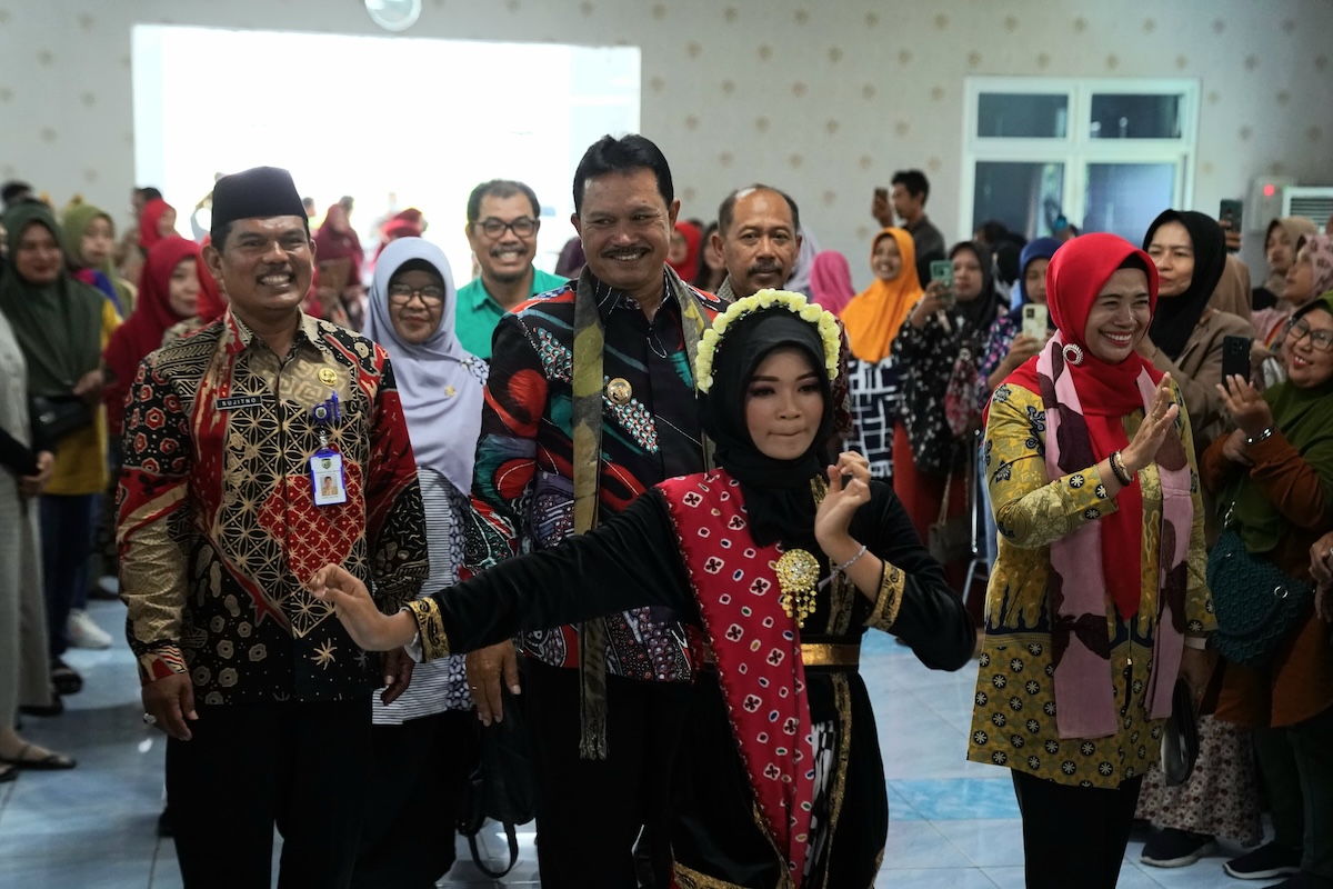 Foto utama berita: Wujudkan Generasi Emas 2045, Wali Kota Beri Arahan Kepada Orangtua Siswa SMPN 14 Kota Madiun