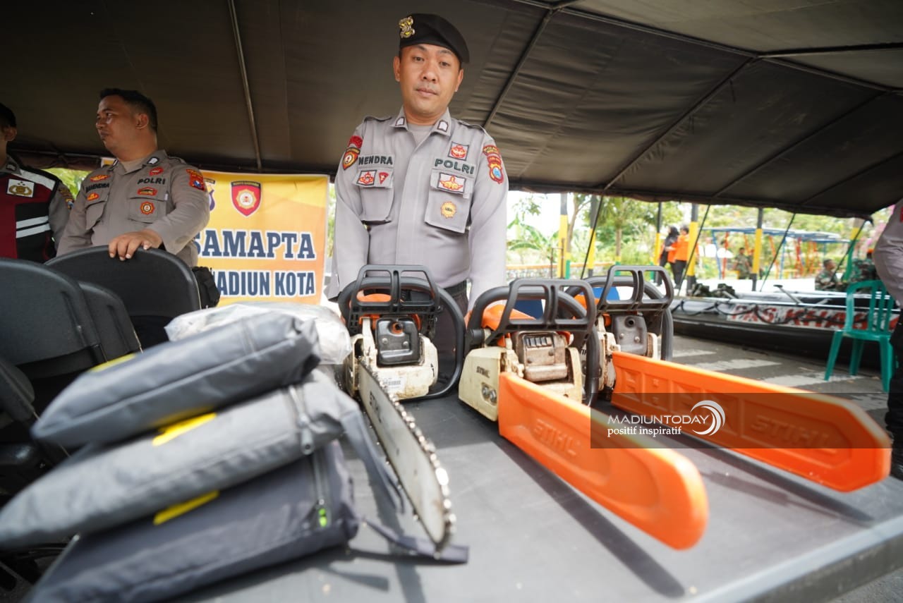 Foto 5 dari 9: Antisipasi Kebencanaan, Wali Kota Siapkan 180 Petugas Gabungan, Personil BPBD Siaga 24 Jam