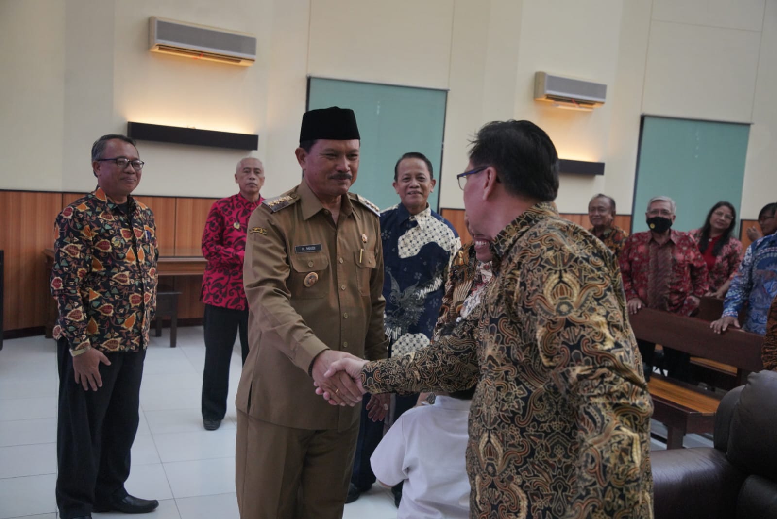 Foto 4 dari 8: Hadiri Pelantikan BAMAG Kota Madiun, Wali Kota Ajak Sinergi Dukung Pembangunan