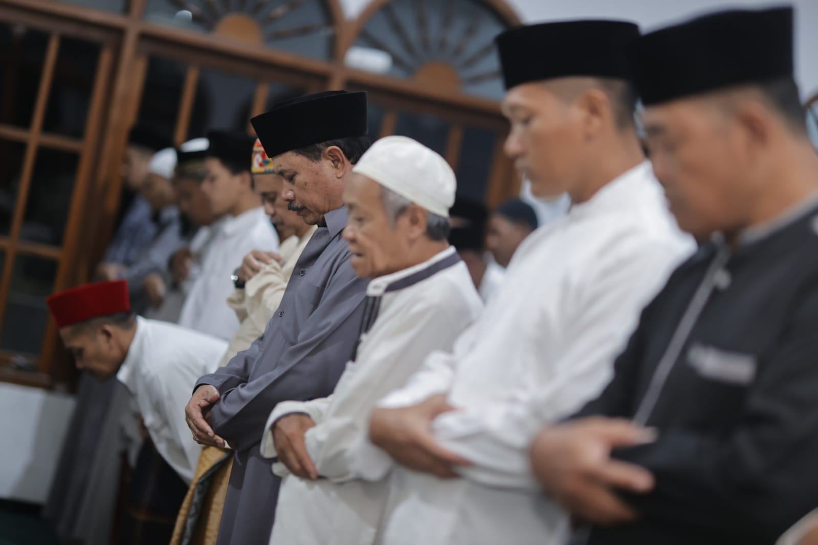 Foto 4 dari 7: Gelar Safari Ramadan di Masjid Jabal Rohmah, Wali Kota Harap Warga Ikut Serta Jaga Kondusifitas Kota