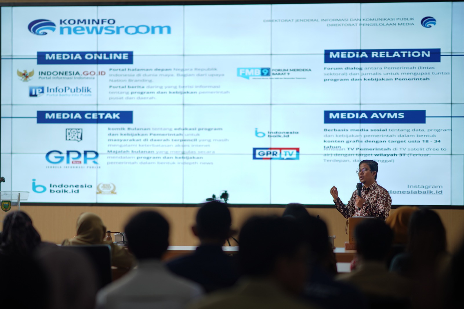 Foto utama berita: Bekali Kemampuan Membuat Infografis, Diskominfo Kota Madiun Beri Pelatihan Pada KIM dan PPID