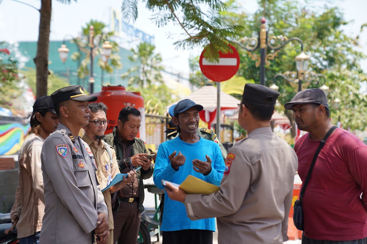 Foto 8 dari 10: Tim Saber Pungli Sidak Sejumlah Parkiran di Kota Madiun