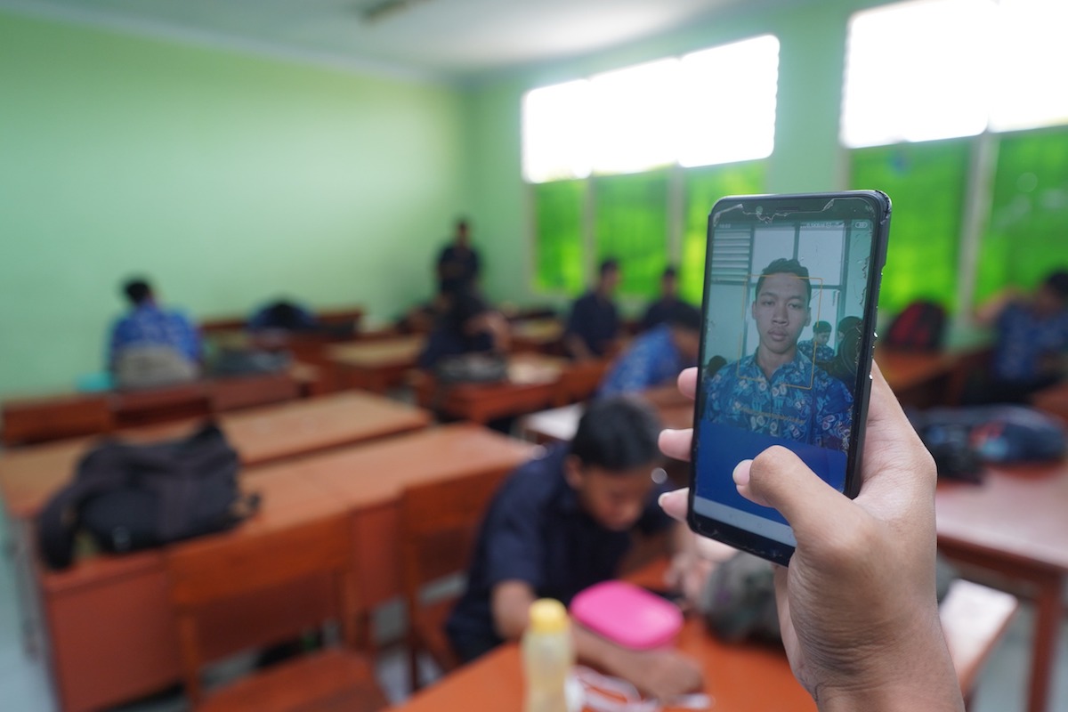 Foto 3 dari 3: Instalasi IKD Sentuh 10 Persen dari Target, Dukcapil Gencarkan Jemput Bola