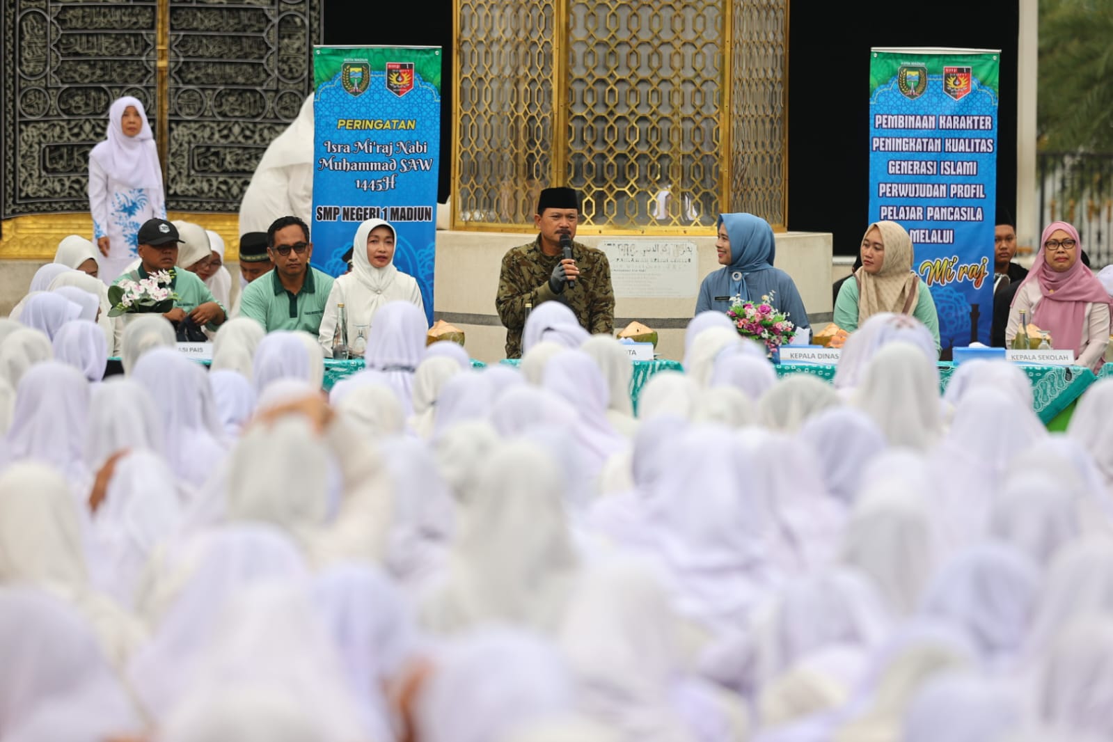 Foto 1 dari 8: Hadiri Peringatan Isra Mi’raj di Kawasan PRC, Wali Kota  Harap Jadi Momentum Teladani Sikap Rasullah