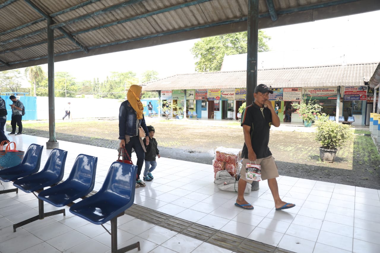 Foto 6 dari 8: Dalam Tahap Renovasi, Terminal Purbaya Siapkan Alur Penerimaan Trayek Masa Angkutan Lebaran 2023