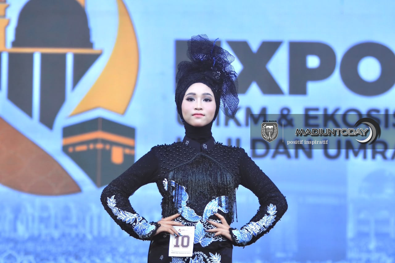 Foto 7 dari 15: Berbalut Gaya Islami, Batik Nusantara Sukses Curi Perhatian di Panggung Expo 2026 UMKM & Ekosistem Haji dan Umrah