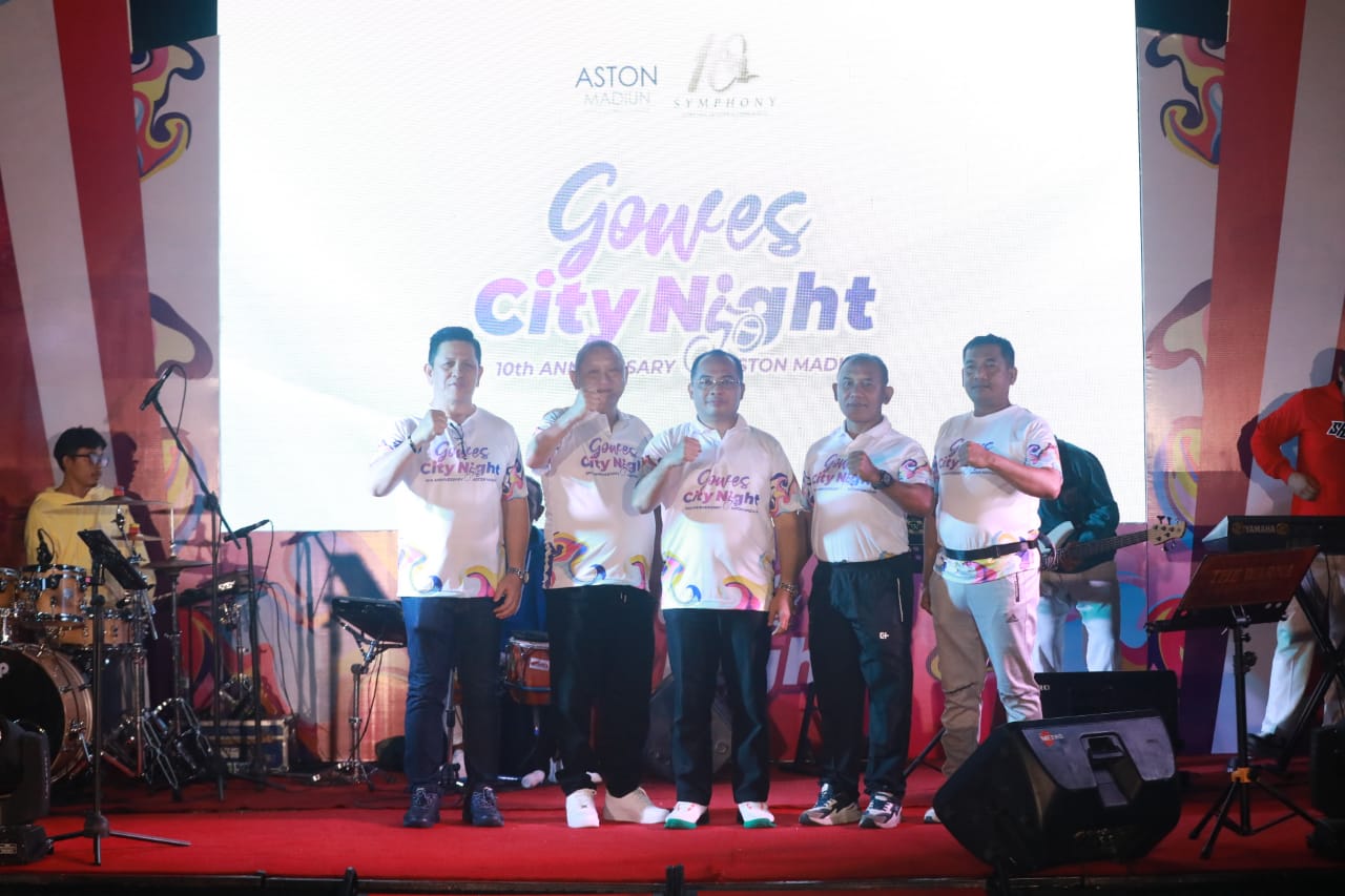 Foto 8 dari 11: Tak Hanya Peringati Hari Jadi, Gowes City Night Jadi Ajang Olahraga dan Promosi Kota