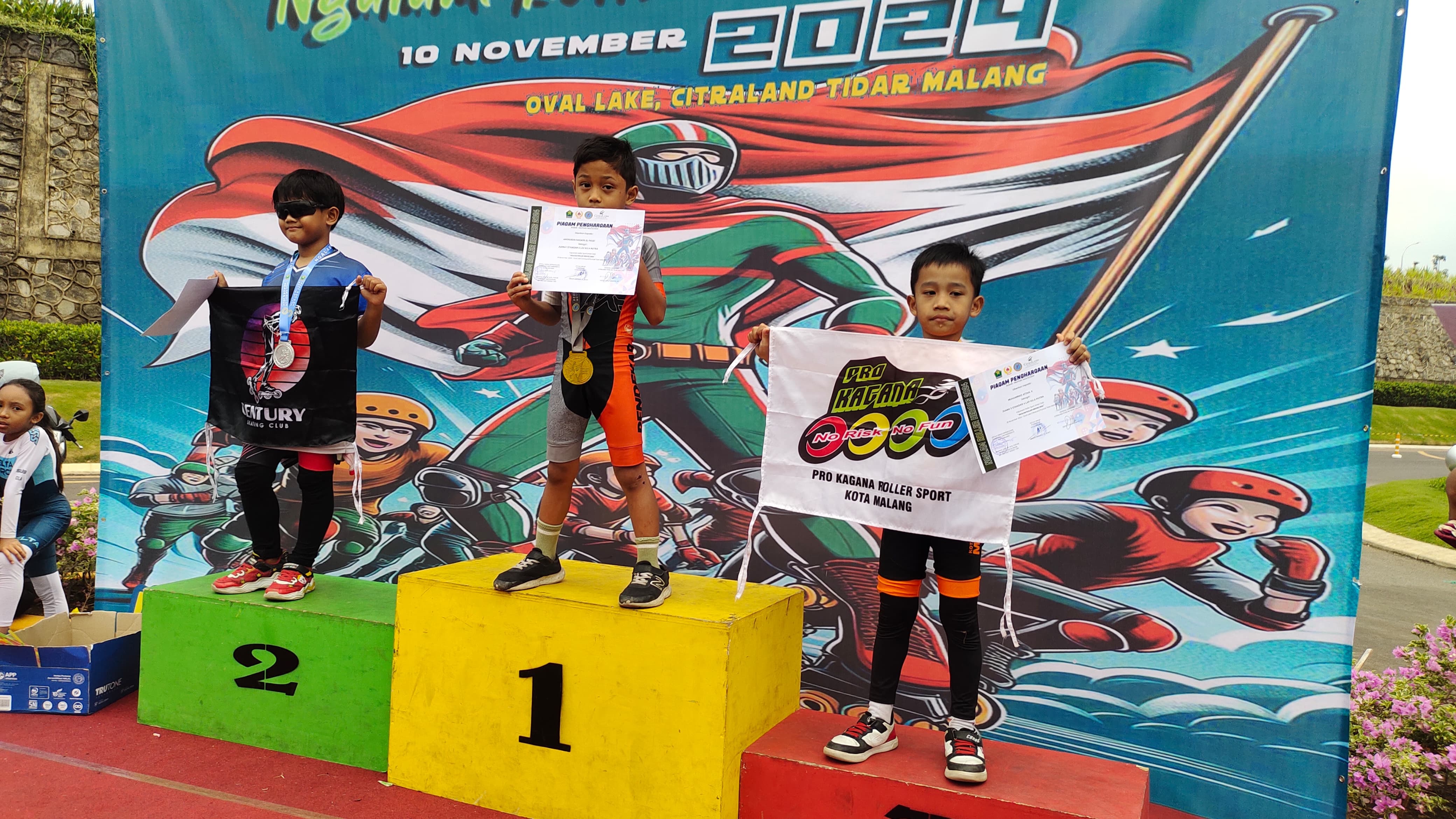Foto 8 dari 16: 13 Atlet Perserosi Bawa Pulang Medali Emas di Ajang Ngalam Roller Heroes
