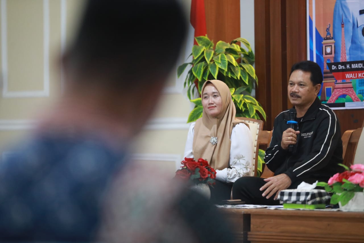 Foto 2 dari 10: Rakor Pemeliharaan Saluran Lingkungan Wilayah Manguharjo, Pemkot Tambah Anggaran Kebersihan Jadi Rp 10 Juta Per RT