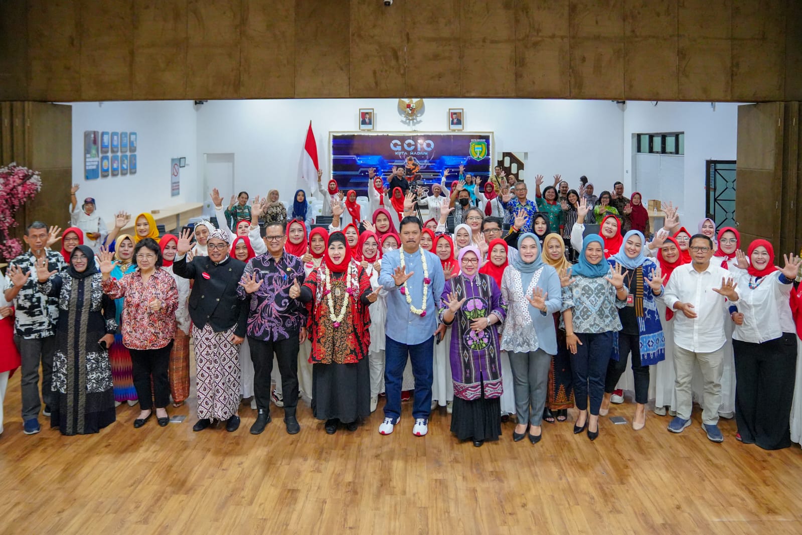 Foto 8 dari 8: Talkshow Bersama Pelaku UMKM, Wali Kota Beri Motivasi Hingga Hadirkan Sosok Inspiratif di Bidang Entrepreneurship