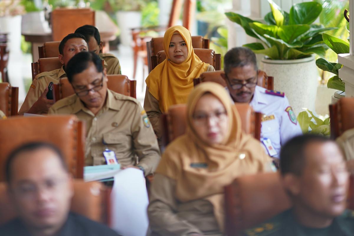 Foto 5 dari 11: Ikuti Rakor Pengendalian Inflasi Daerah 2024 Secara Virtual, Pj Wali Kota Harap Inflasi di Kota Madiun Terkendali