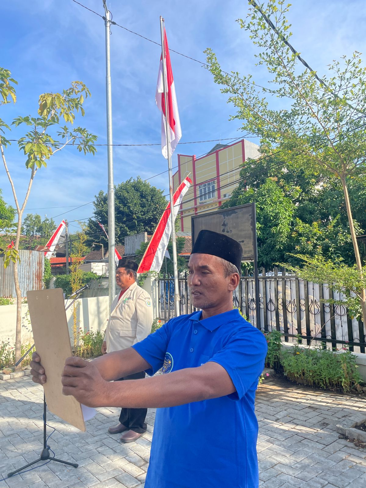 Foto 4 dari 7: Bersama PSM dan TKSK, ODGJ di Kota Madiun Ikuti Peringatan HUT RI ke-78