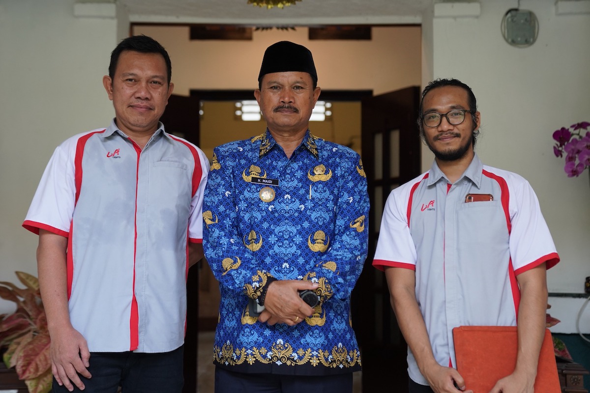 Foto 5 dari 6: Tambah Daya Tarik PSC, Djarum 76 Beri CSR VW Bermural