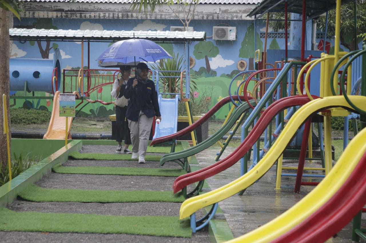 Foto 7 dari 9: Gelar Audit Standarisasi, Pemkot Madiun Usung Taman Hijau Demangan Menjadi Ruang Bermain Anak