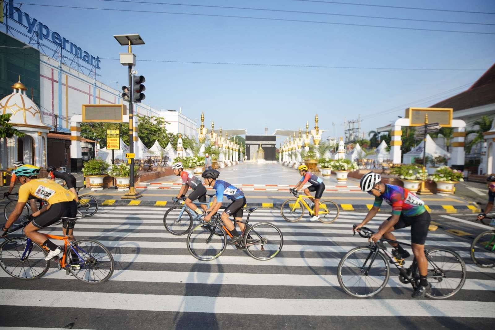 Foto 3 dari 11: Wali Kota Berangkatkan Uphill Madiun Bodag 2023, Diikuti 193 Peserta, Jadi Ajang Promosi Kota
