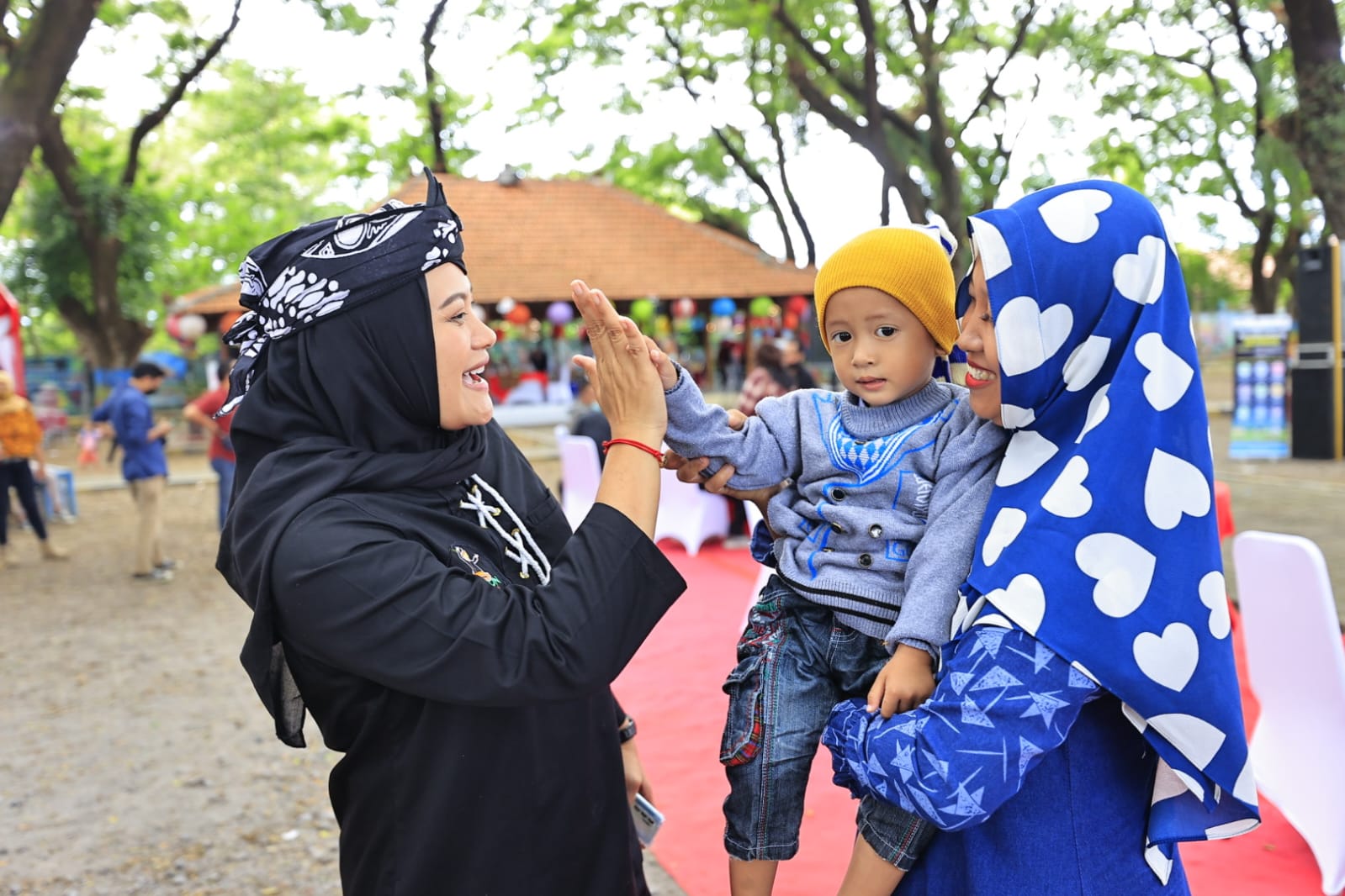 Foto 4 dari 9: Semangati Anak Stunting, Wali Kota Gelar Event Makan Bersama