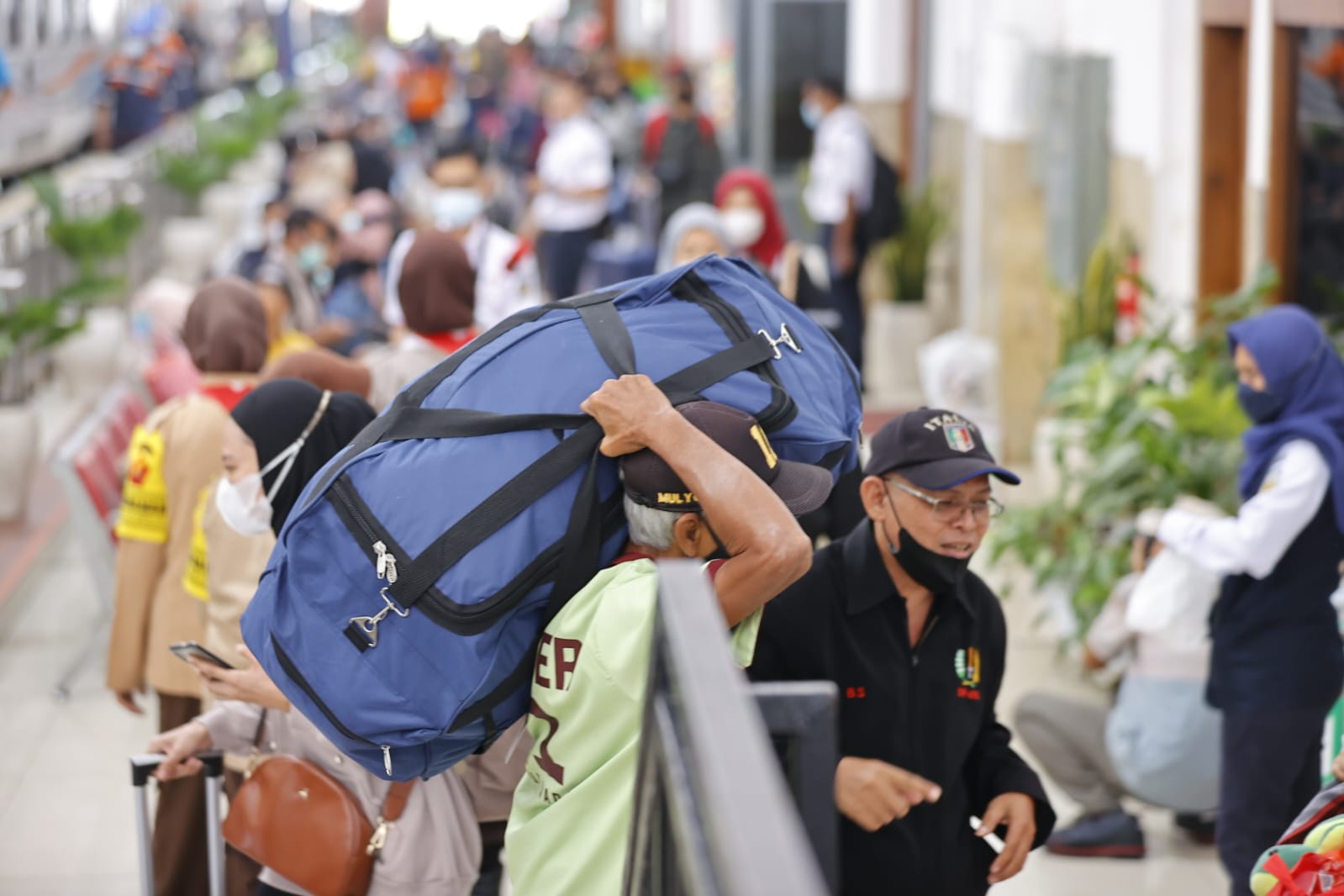 Foto 6 dari 9: Mudik Menggunakan Kereta Api