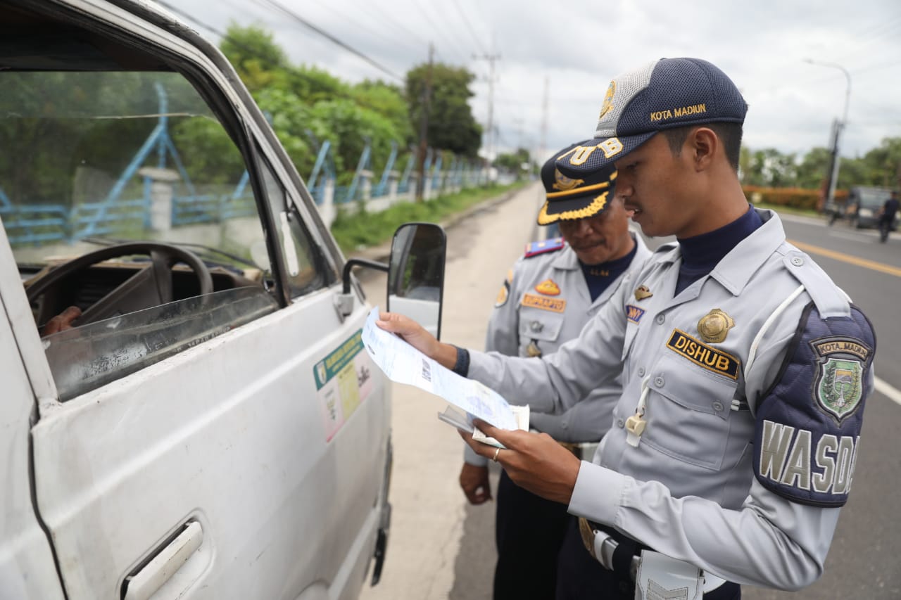 Foto 11 dari 11: Cegah Odol, Dishub Gelar Operasi Keselamatan Lalu Lintas