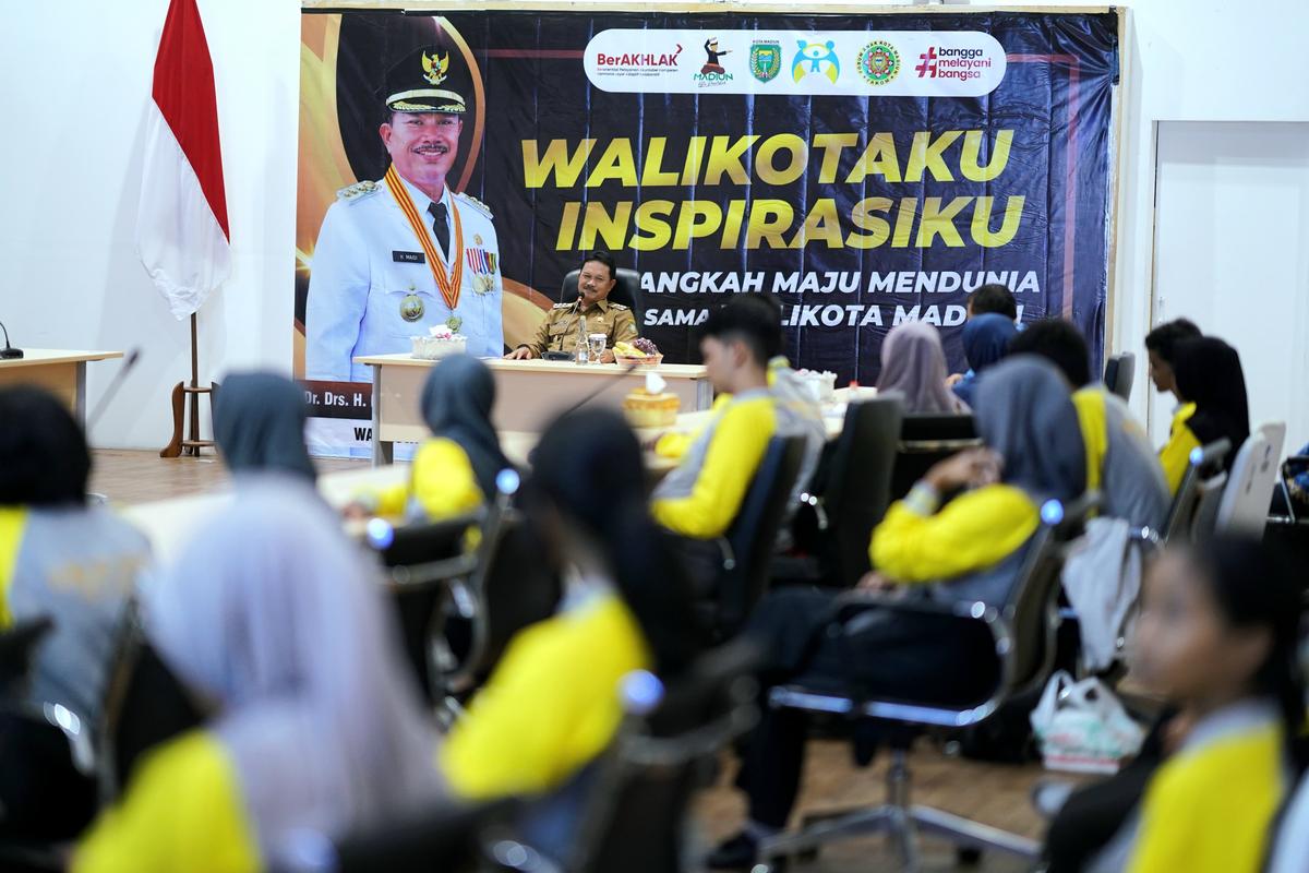 Foto 9 dari 9: Jadi Narasumber Tokoh Inspiratif Bagi Anak Muda, Wali Kota Pesan Jangan Malu untuk Berjuang