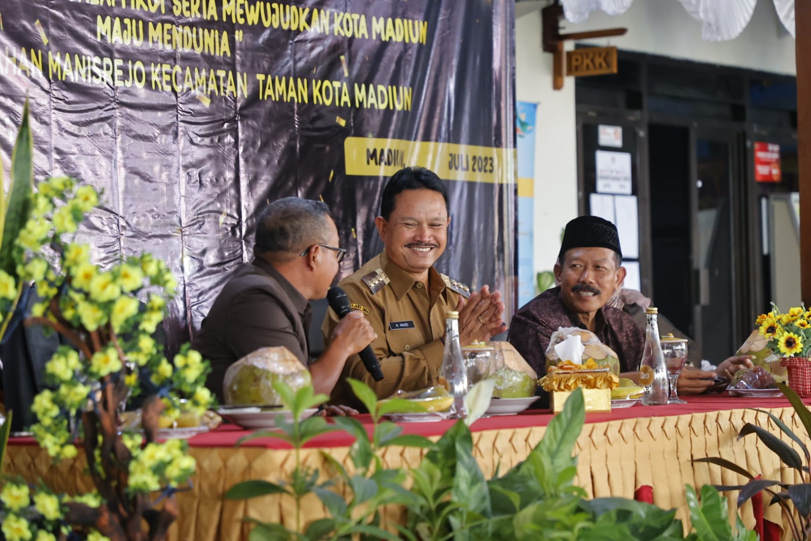 Bertemu Masyarakat di Kelurahan Manisrejo, Wali Kota Ajak Warga Aktif dan Dukung Pembangunan