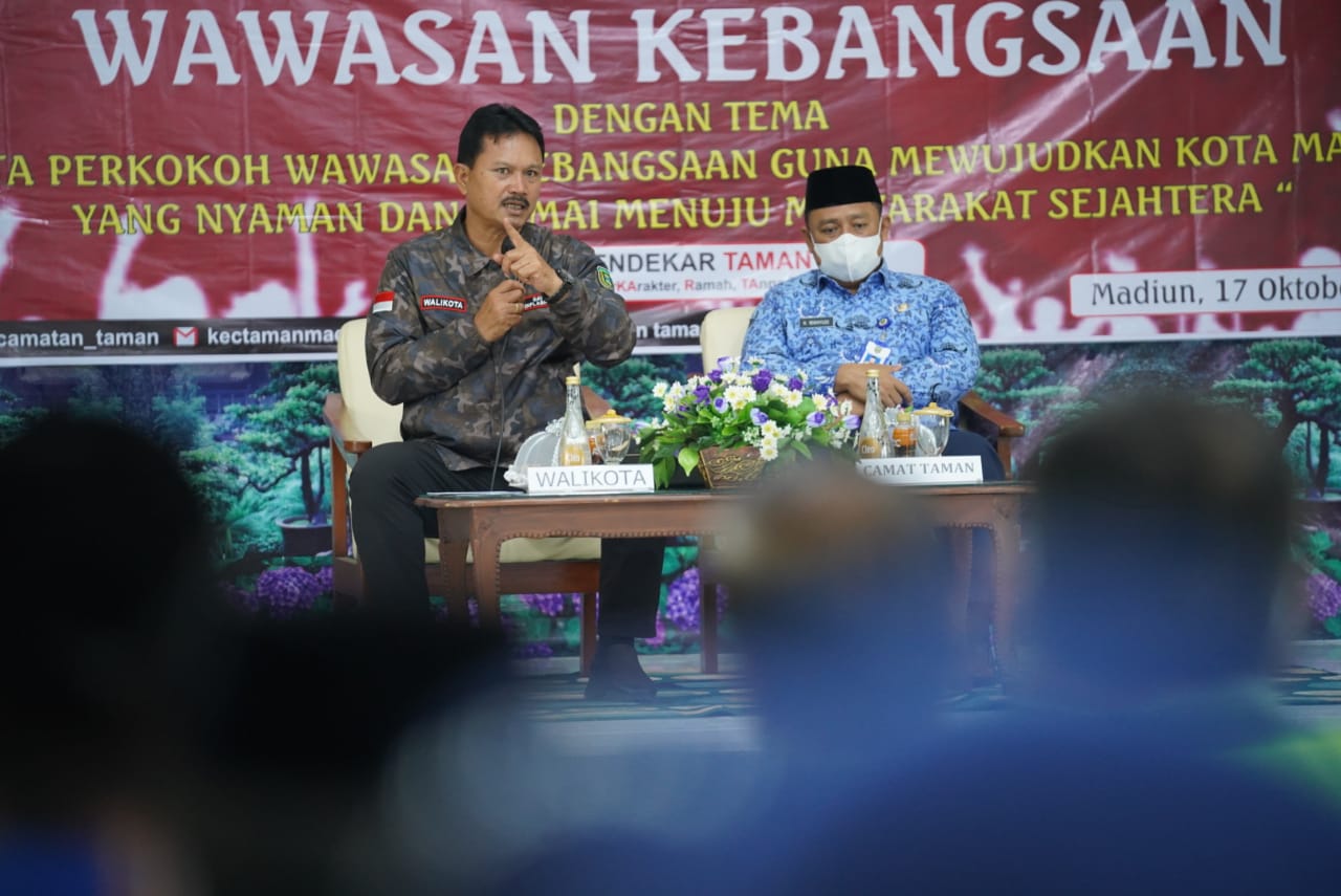 Foto 3 dari 12: Gelar Sosialisasi Wawasan Kebangsaan, Wali Kota Pesan Jaga Kondusifitas Kota