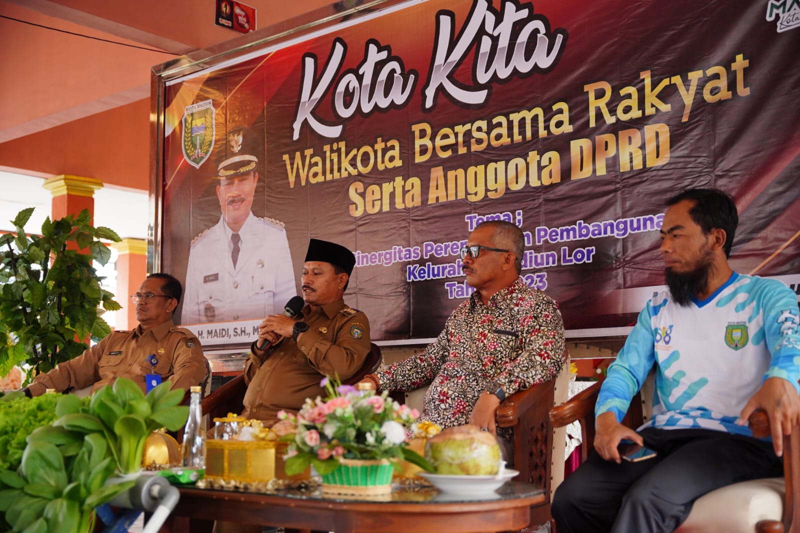 Foto 5 dari 10: Bertemu Warga Di Tiga Kelurahan, Wali Kota Sampaikan Pembangunan 2023