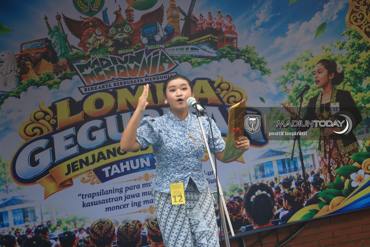 Foto 2 dari 18: 1.588 Pelajar Madiun Rawat Warisan Budaya Jawa Lewat Aksara dan Geguritan