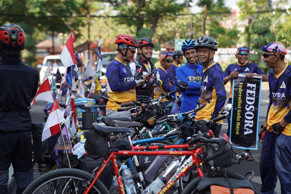 Foto 1 dari 9: Gowes ke Kota Madiun, Komunitas Federal Solo Raya Terkesan dan Ingin Datang Lagi