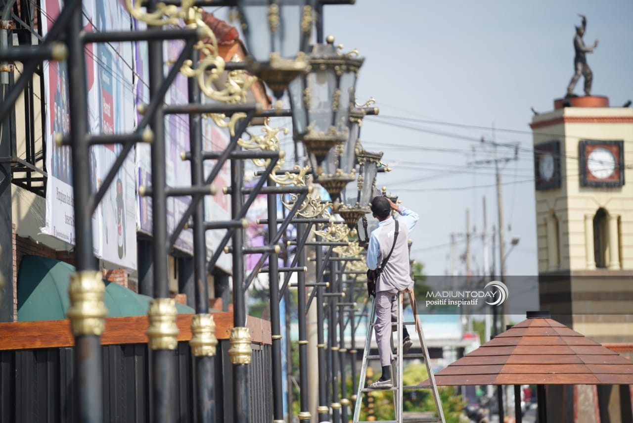 Tak Hanya Wi-Fi Gratis, Pemkot Madiun Juga Manfaatkan IoT Untuk Pengelolaan PJU Dan CCTV