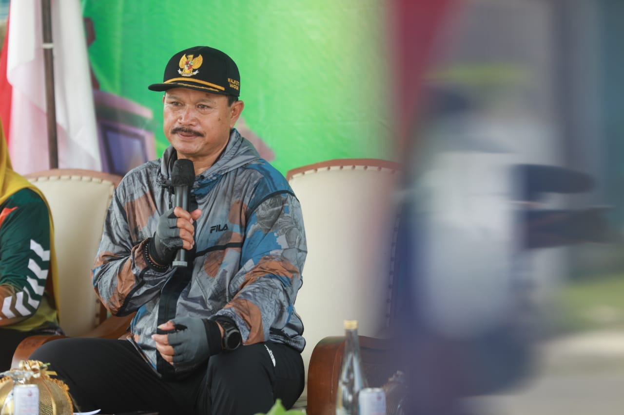 Foto 6 dari 11: Fasilitasi Kegiatan Warga, Wali Kota Resmikan Dua Kampung Tematik Baru
