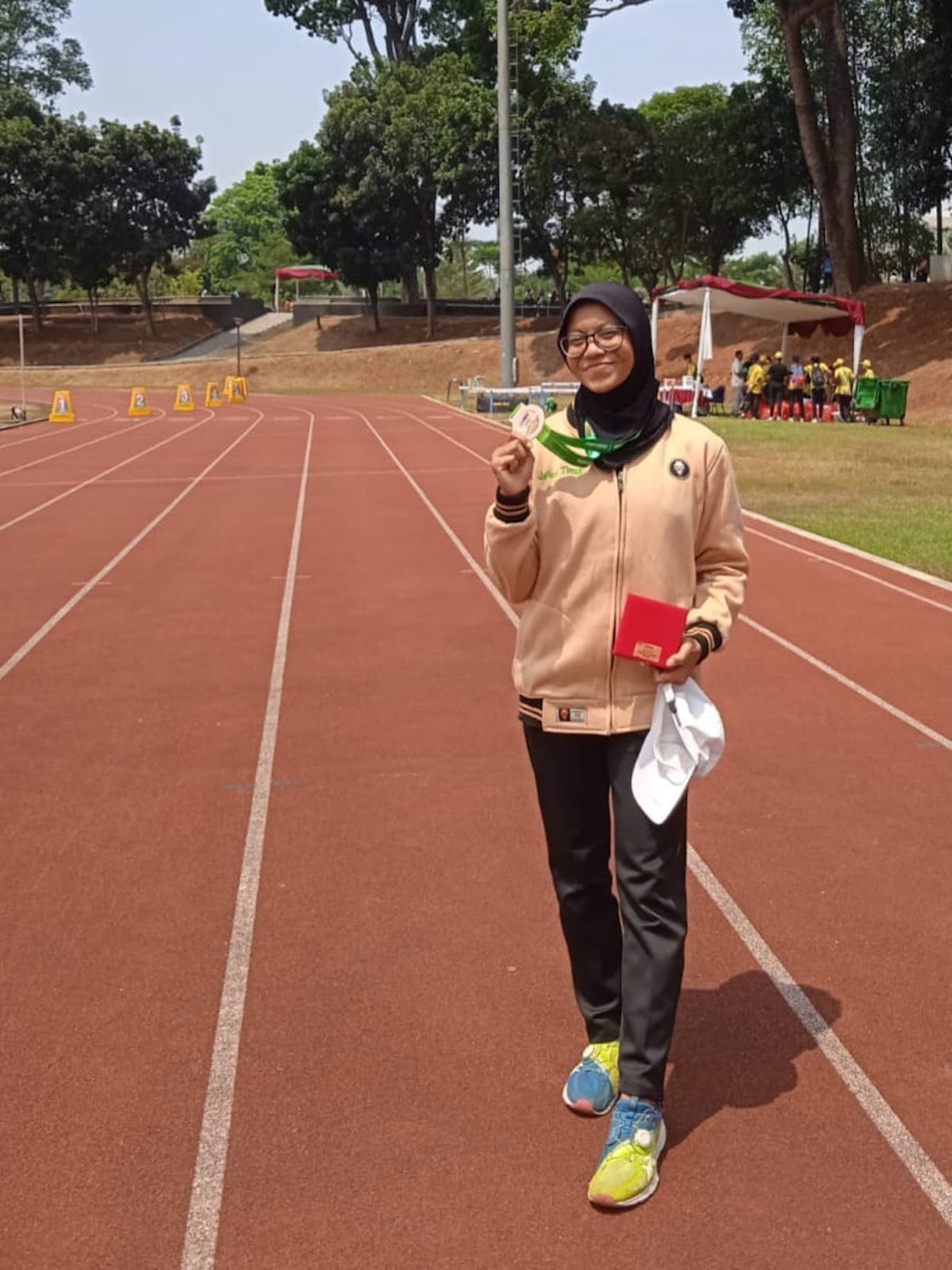 Foto 5 dari 5: Atlet PASI Kota Madiun Moncer di Ajang O2SN Jenjang SMA, Raih Perunggu di Pancalomba