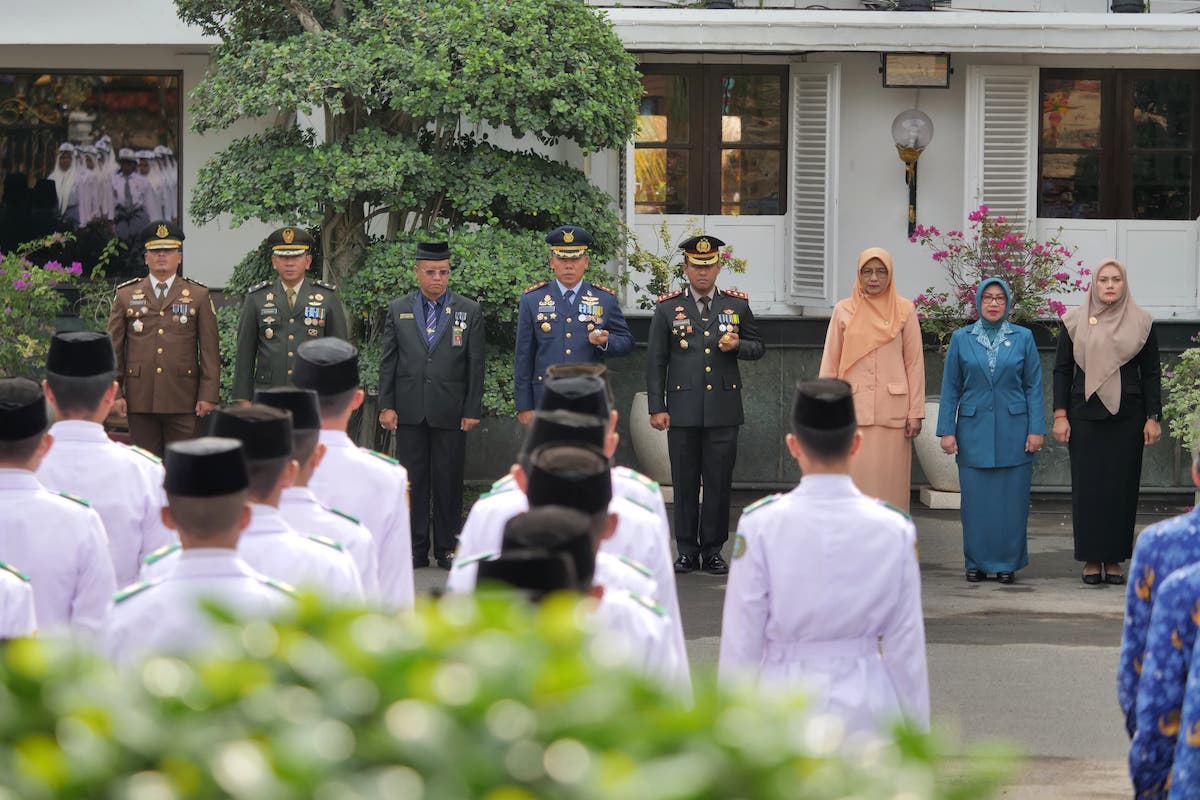 Foto 6 dari 9: Pimpin Apel Hari Pahlawan, Wali Kota Harap Masyarakat Teladani Semangat Pahlawan