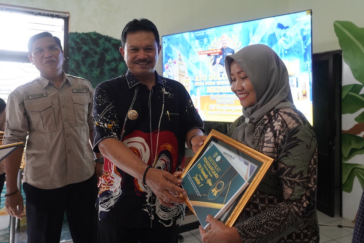 Foto 4 dari 9: Gelar Pembinaan Bagi Stakeholder dan SDM DKPP, Wali Kota Beri Evaluasi dan Pastikan Subsidi Pupuk Tambah Tahun Depan